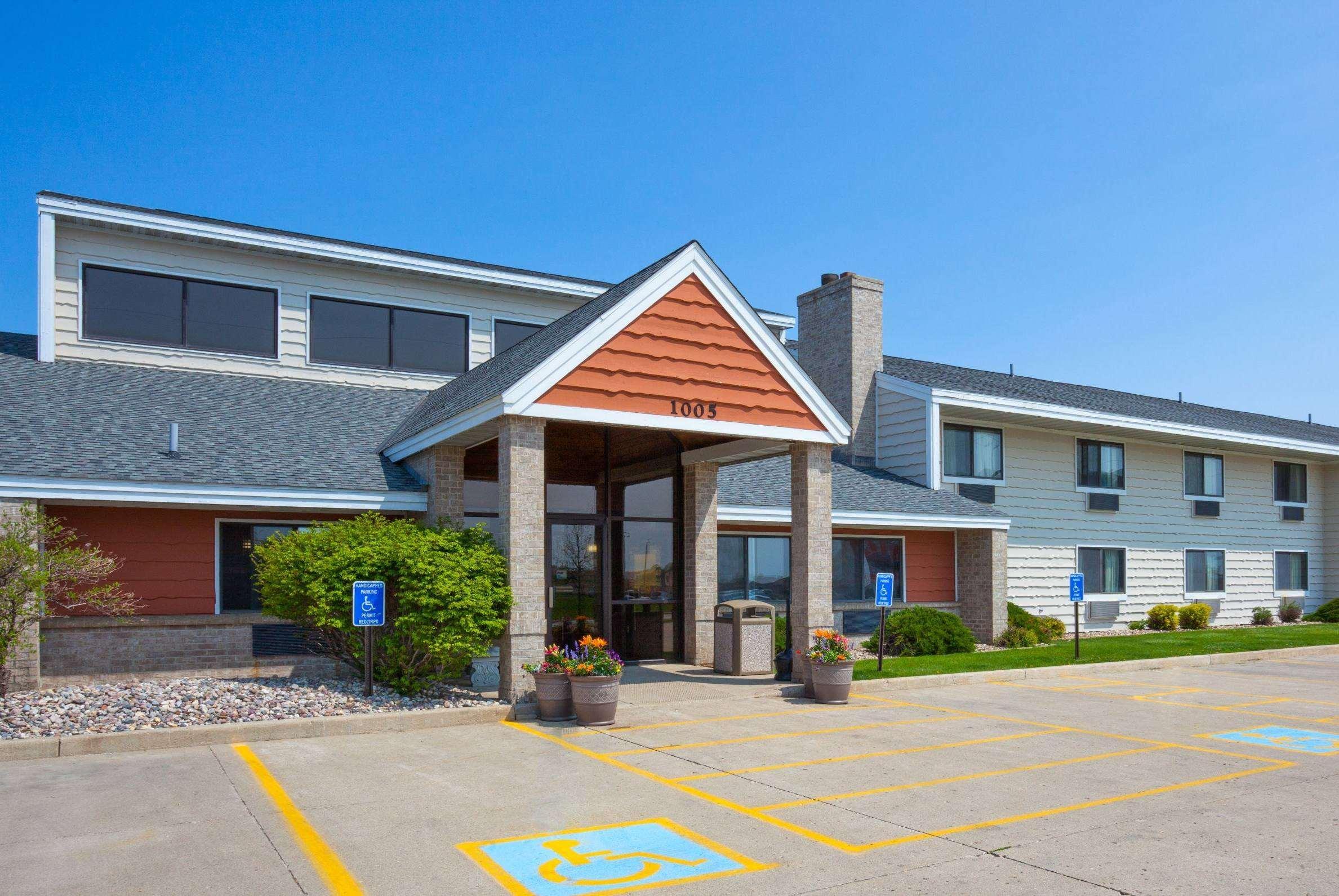Americinn By Wyndham Spencer Zewnętrze zdjęcie